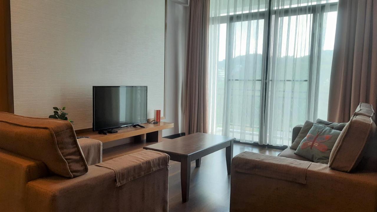 G - 3r2b The Retreat, Aranda Nova, Apartment *
